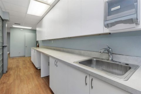 Commercial property in Temple Terrace, Florida 1618.45 sq.m. № 1688362 - photo 23