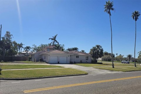 Land in Saint Petersburg, Florida № 1542324 - photo 6