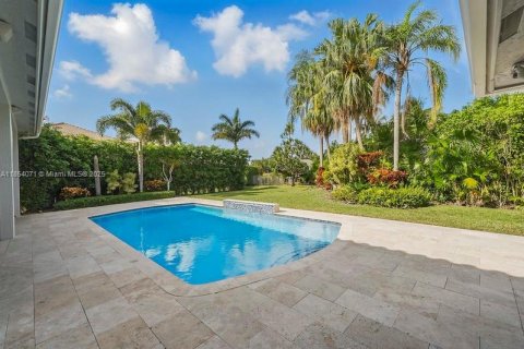 Снять в аренду виллу или дом в Уэстон, Флорида 5 спален, 388.89м2, № 1958720 - фото 5