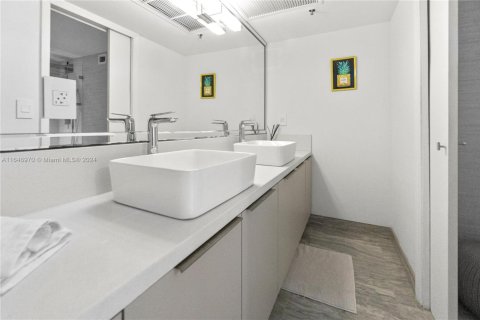 Copropriété à louer à Miami Beach, Floride: 2 chambres, 110.55 m2 № 1753715 - photo 18