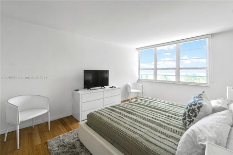 Copropriété à louer à Miami Beach, Floride: 2 chambres, 110.55 m2 № 1753715 - photo 15