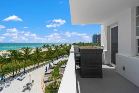Copropriété à louer à Miami Beach, Floride: 2 chambres, 110.55 m2 № 1753715 - photo 1