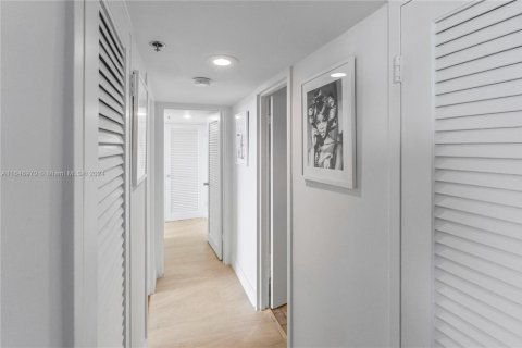 Copropriété à louer à Miami Beach, Floride: 2 chambres, 110.55 m2 № 1753715 - photo 9