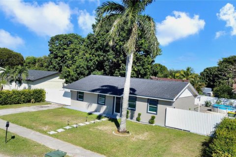 Купить виллу или дом в Хомстед, Флорида 3 спальни, 114.46м2, № 1954375 - фото 30