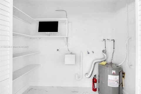 Купить виллу или дом в Хомстед, Флорида 3 спальни, 114.46м2, № 1954375 - фото 16