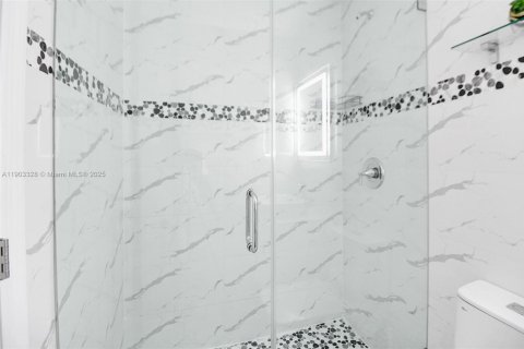 Купить виллу или дом в Хомстед, Флорида 3 спальни, 114.46м2, № 1954375 - фото 8