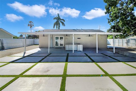Купить виллу или дом в Хомстед, Флорида 3 спальни, 114.46м2, № 1954375 - фото 26