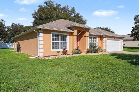 House in Leesburg, Florida 3 bedrooms, 167.69 sq.m. № 2408805 - photo 3