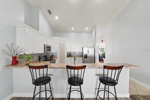 House in Leesburg, Florida 3 bedrooms, 167.69 sq.m. № 2408805 - photo 11