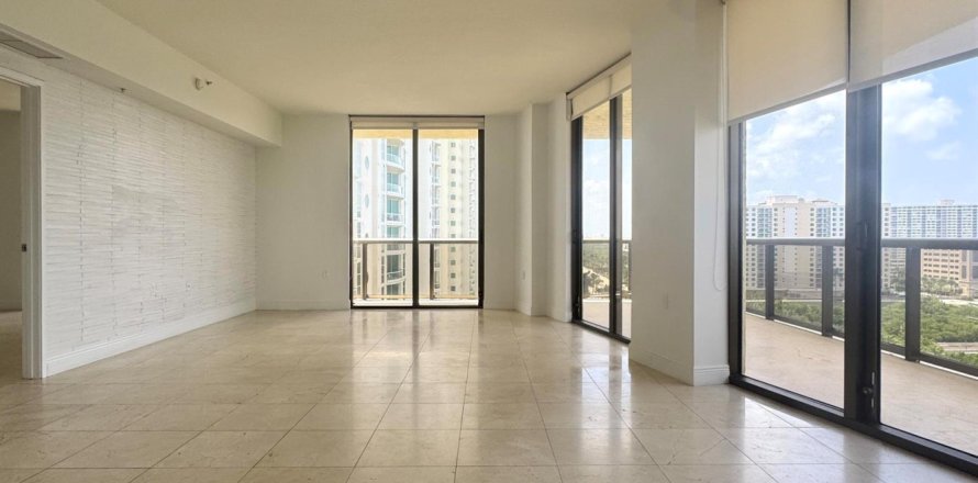 Condominio en Sunny Isles Beach, Florida, 2 dormitorios  № 2317561