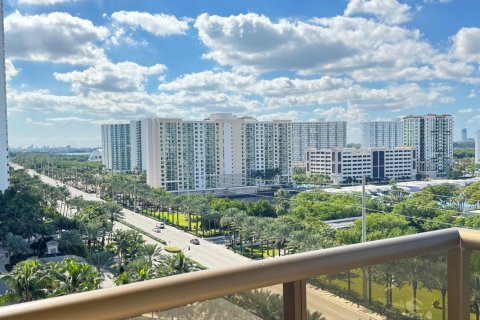 Condominio en alquiler en Sunny Isles Beach, Florida, 2 dormitorios, 124.67 m2 № 2317561 - foto 6