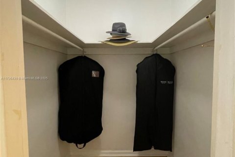 Copropriété à vendre à Miami Beach, Floride № 1985048 - photo 22