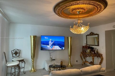 Copropriété à vendre à Miami Beach, Floride № 1985048 - photo 15