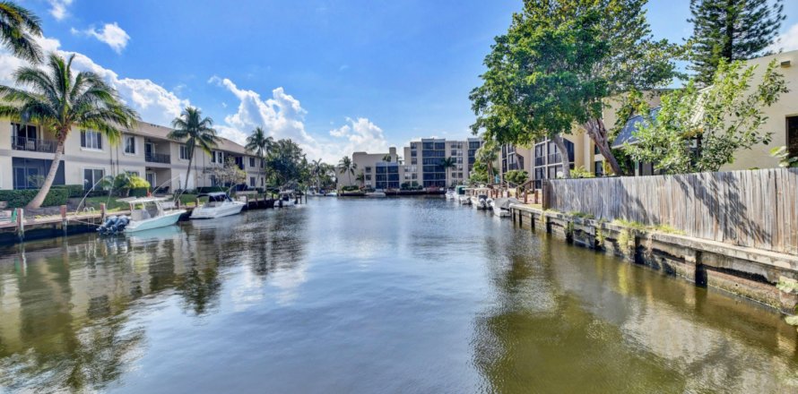 Condominio en Boca Raton, Florida, 3 dormitorios № 1002801
