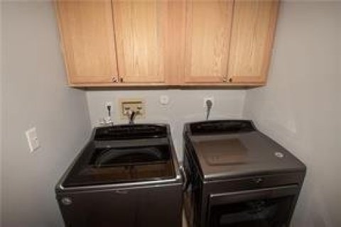 Casa en venta en Pembroke Pines, Florida, 4 dormitorios, 218.51 m2 № 941081 - foto 1