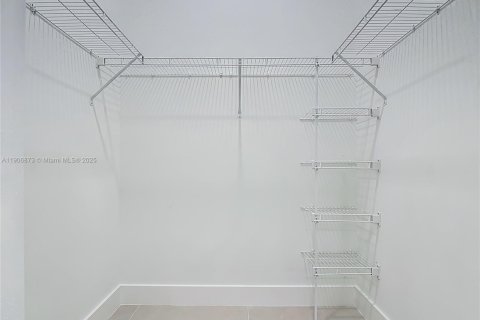 Купить виллу или дом в Лихай-Эйкерс, Флорида 4 спальни, 199.74м2, № 1965800 - фото 22