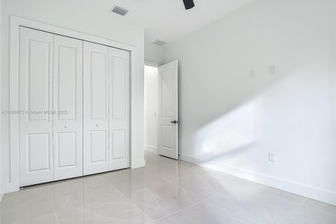 Купить виллу или дом в Лихай-Эйкерс, Флорида 4 спальни, 199.74м2, № 1965800 - фото 28