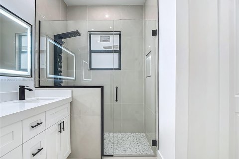 Купить виллу или дом в Лихай-Эйкерс, Флорида 4 спальни, 199.74м2, № 1965800 - фото 25