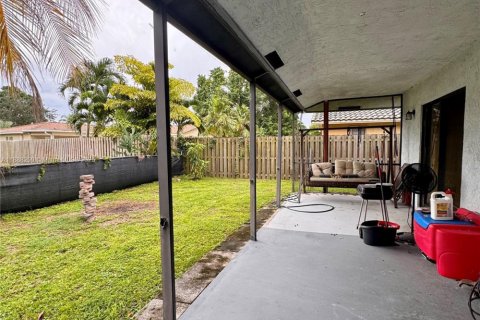 Villa ou maison à vendre à Coral Springs, Floride: 3 chambres, 124.02 m2 № 1942099 - photo 10