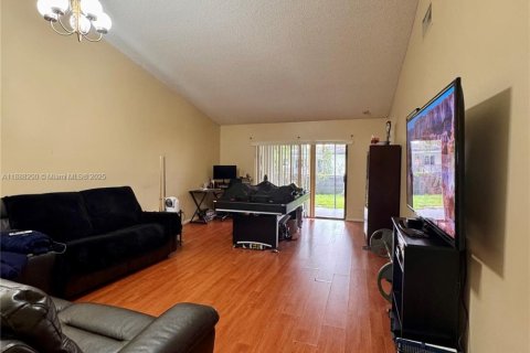 Villa ou maison à vendre à Coral Springs, Floride: 3 chambres, 124.02 m2 № 1942099 - photo 8