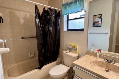 Villa ou maison à vendre à Coral Springs, Floride: 3 chambres, 124.02 m2 № 1942099 - photo 5