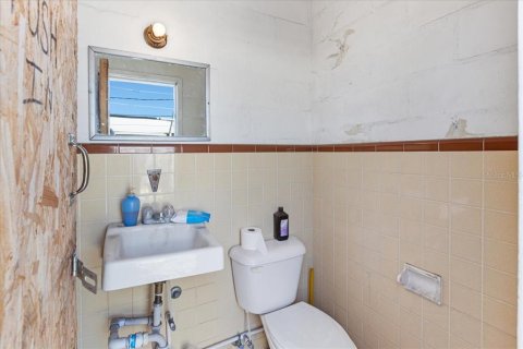 Propiedad comercial en venta en Chiefland, Florida, 218.51 m2 № 1914585 - foto 6