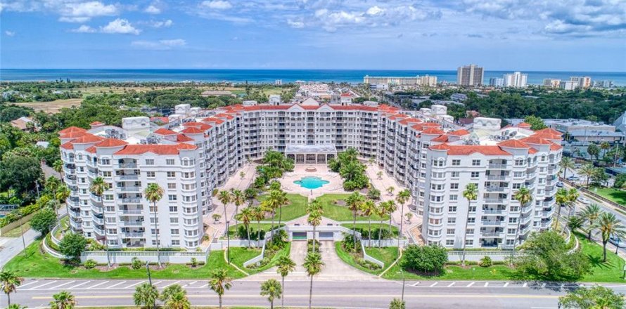 Condominio en Ormond Beach, Florida, 2 dormitorios № 1903496