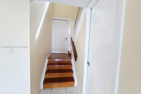 Снять в аренду кондоминиум в Майами, Флорида 2 спальни, 95.13м2, № 2048166 - фото 11