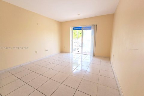 Снять в аренду кондоминиум в Майами, Флорида 2 спальни, 95.13м2, № 2048166 - фото 25