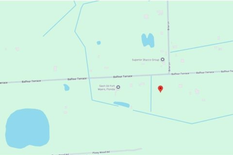 Commercial property in Fort Myers, Florida № 2146353
