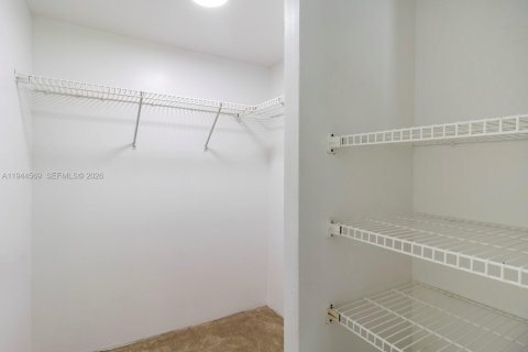 Appartement à louer à Coral Springs, Floride: 1 chambre, 83.61 m2 № 2001091 - photo 25