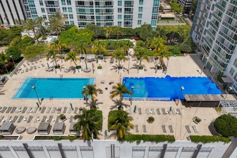 Condo in Miami, Florida, 1 bedroom  № 1816438 - photo 20