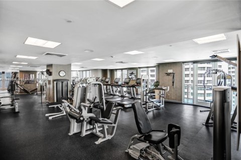 Condo in Miami, Florida, 1 bedroom  № 1816438 - photo 26