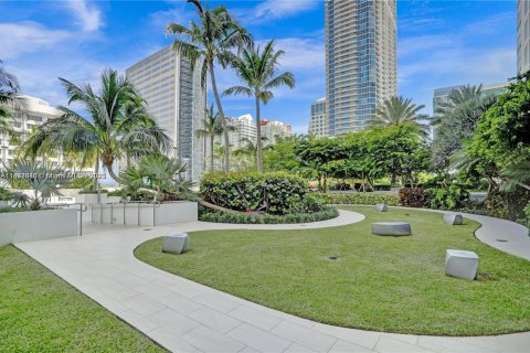 Condo in Miami, Florida, 1 bedroom  № 1816438 - photo 22