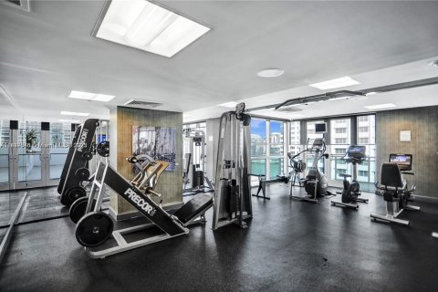 Condo in Miami, Florida, 1 bedroom  № 1816438 - photo 25