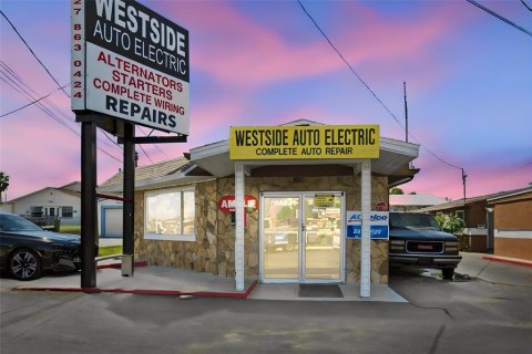 Immobilier commercial à Hudson, Floride № 2371501
