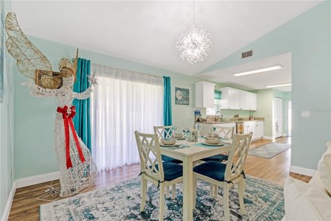 Купить виллу или дом в Эджуотер, Флорида 4 комнаты, 122.63м2, № 1643197 - фото 12
