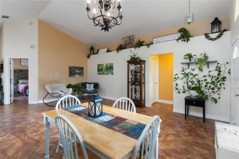 House in Oviedo, Florida 3 bedrooms, 148.55 sq.m. № 1870464 - photo 6