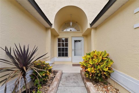 House in Oviedo, Florida 3 bedrooms, 148.55 sq.m. № 1870464 - photo 3