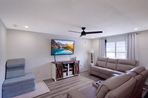 Villa ou maison à vendre à DeLand, Floride: 3 chambres, 108.32 m2 № 2420532 - photo 9