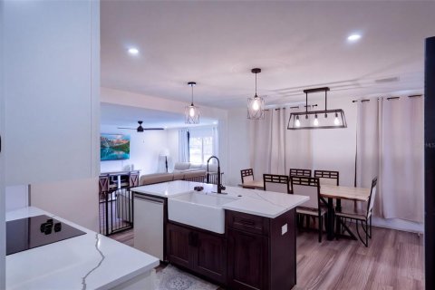 Villa ou maison à vendre à DeLand, Floride: 3 chambres, 108.32 m2 № 2420532 - photo 8