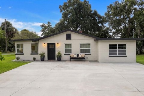 Villa ou maison à DeLand, Floride 3 chambres, 108.32 m2 № 2420532