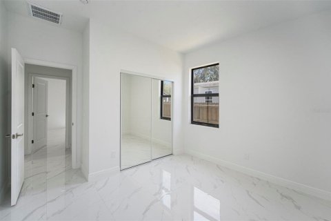 House in Saint Petersburg, Florida 3 bedrooms, 125.51 sq.m. № 1829388 - photo 22