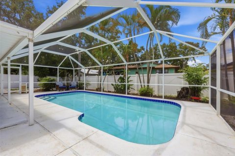 House in Sarasota, Florida 3 bedrooms, 132.01 sq.m. № 2234485 - photo 26