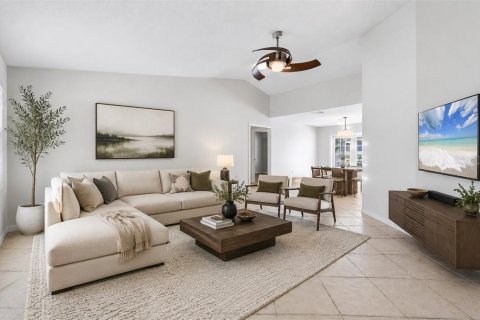 House in Sarasota, Florida 3 bedrooms, 132.01 sq.m. № 2234485 - photo 5