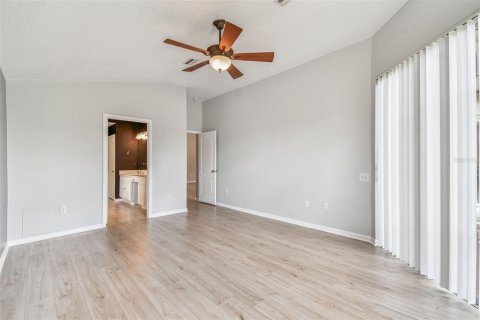 House in Wesley Chapel, Florida 3 bedrooms, 205.41 sq.m. № 1885234 - photo 16