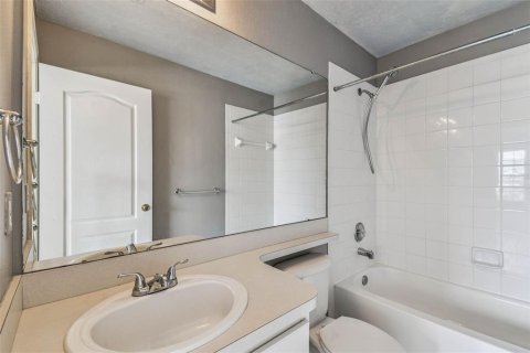 House in Wesley Chapel, Florida 3 bedrooms, 205.41 sq.m. № 1885234 - photo 30