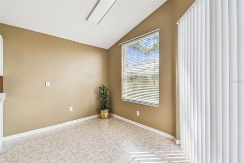 House in Wesley Chapel, Florida 3 bedrooms, 205.41 sq.m. № 1885234 - photo 11