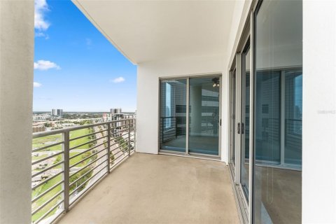 Copropriété à vendre à Tampa, Floride: 2 chambres, 145.95 m2 № 2284083 - photo 28