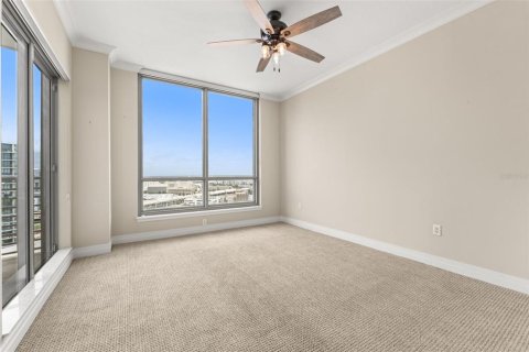 Copropriété à vendre à Tampa, Floride: 2 chambres, 145.95 m2 № 2284083 - photo 19